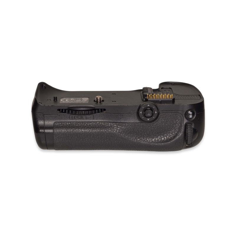 Nikon MB-D10 Multi-power Battery Pack x D300S-D300-D700