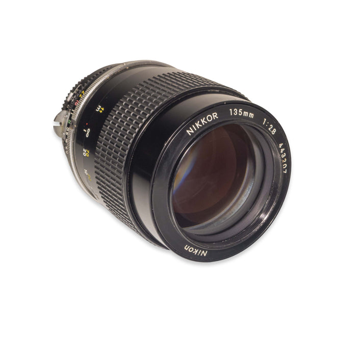 Nikon NIKKOR 135mm f/2.8