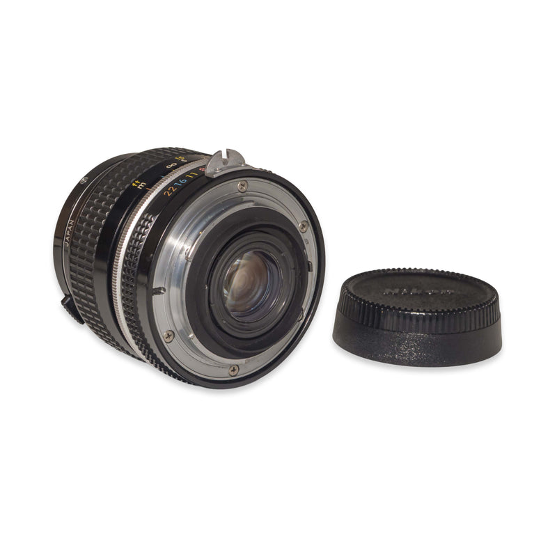 Nikon NIKKOR 28mm f/2.8