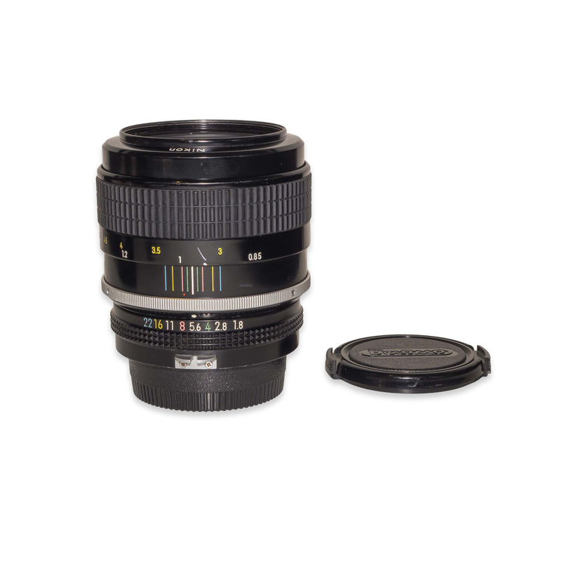 Nikon NIKKOR 85mm f/1.8