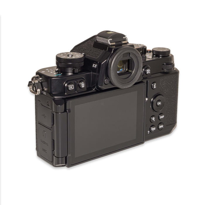 Nikon Zf + Impugnatura Smallrig