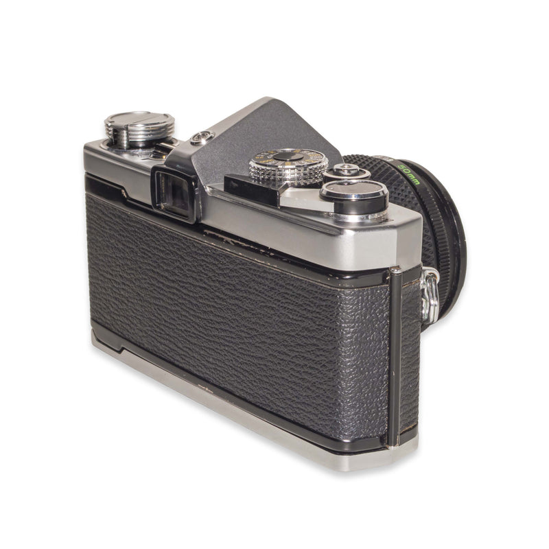 Olympus OM-1 + 50mm f/1.8