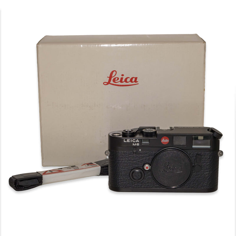 Leica M6 0.72, "Leitz Vers. I" Black chrome (Schwz)