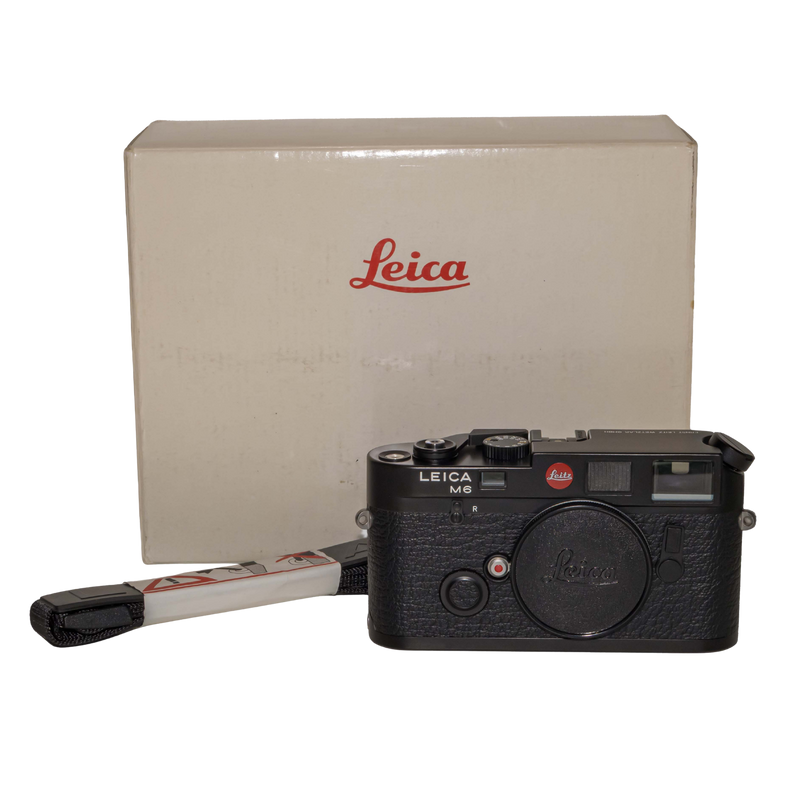 Leica M6 0.72, "Leitz Vers. I" Black chrome (Schwz)