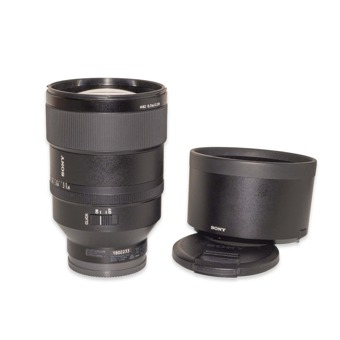Sony FE 135mm f/1.8 GM