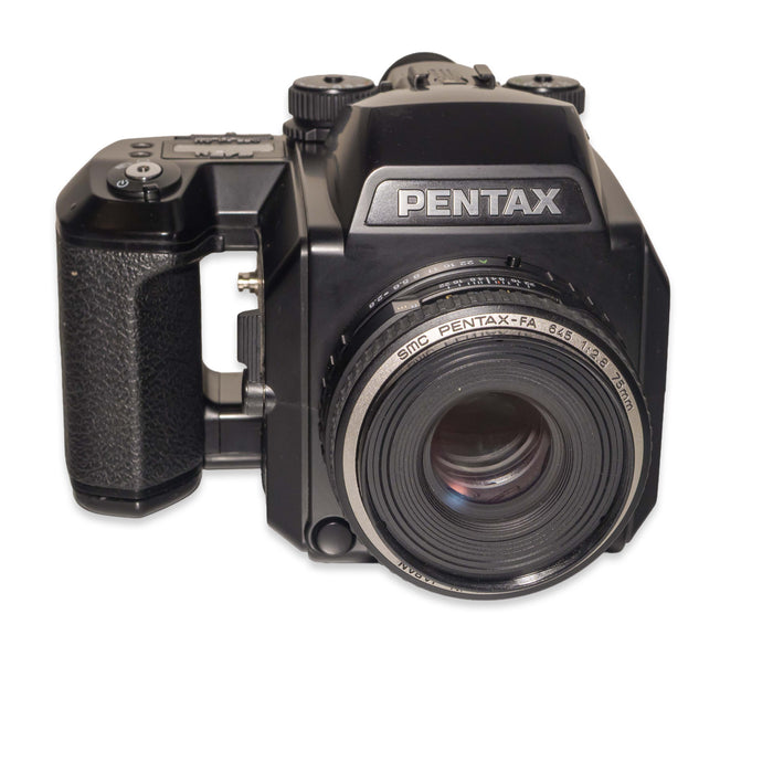 Pentax 645N + SMC FA 75mm f/2.8