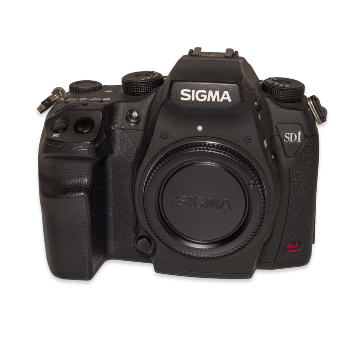 Sigma SD1 [Merrill] + 18-50mm + 55-210mm