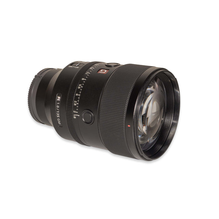 Sony FE 135mm f/1.8 GM