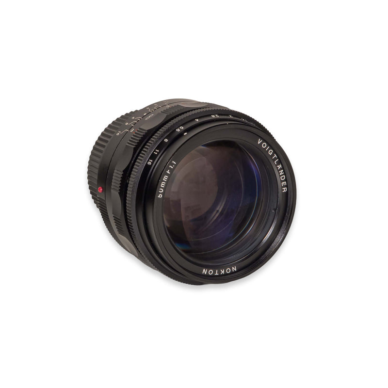 Voigtlander Nokton 50mm f/1.1 per Leica M
