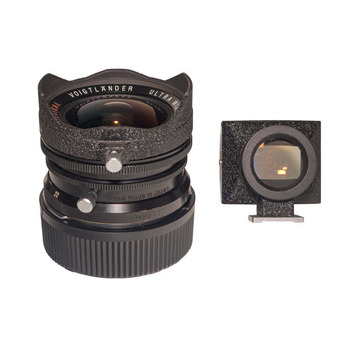 Voigtlander Ultra Wide Heliar 12mm f/5.6 Aspherical per Leica VM + Mirino