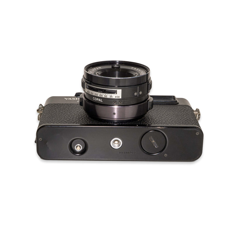 Yashica MG-1