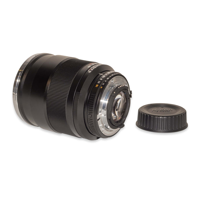 Zeiss ZF.2 Distagon T* 35mm f/1.4 per Nikon F