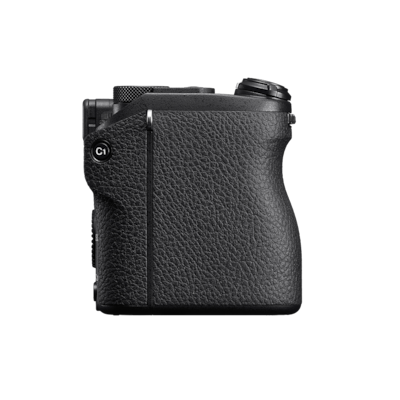 SONY A6700 Black + 18-135 OSS